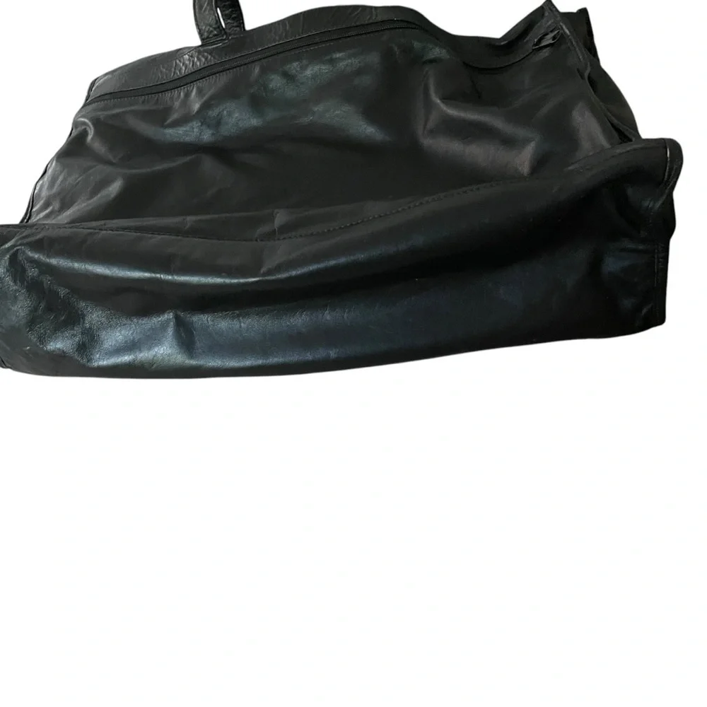 Tumi Black Leather Men's Travel Bag